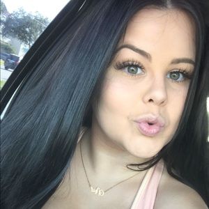 Meet your Posher, Destiny